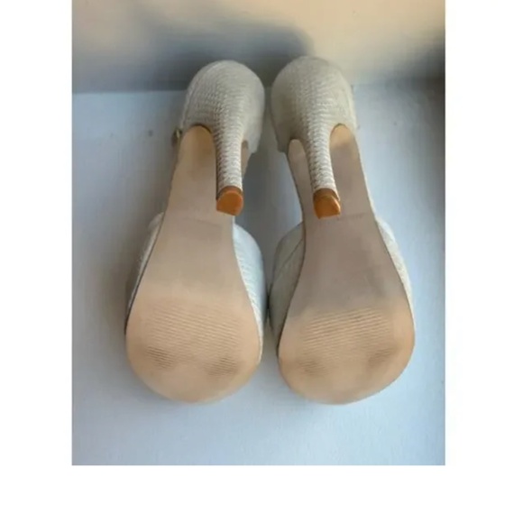 Steve Madden Peep Toe High Heels Off White Textured Platform Stilettos 71/2 - Picture 8 of 8
